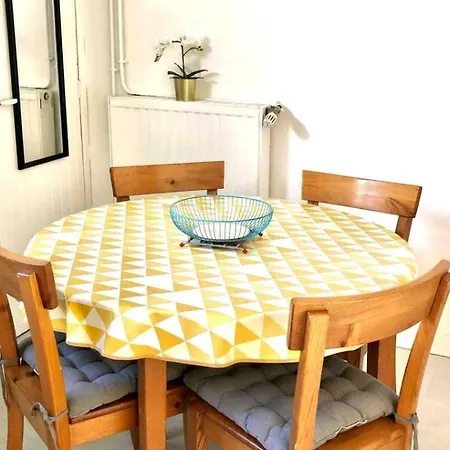 Superbe T2 Avec Terrasse Face Au Parc Des Fontaines Apartman *