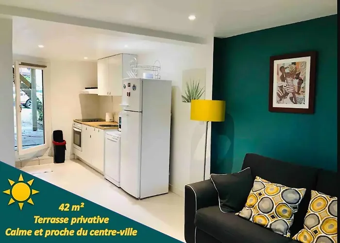 Superbe T2 Avec Terrasse Face Au Parc Des Fontaines