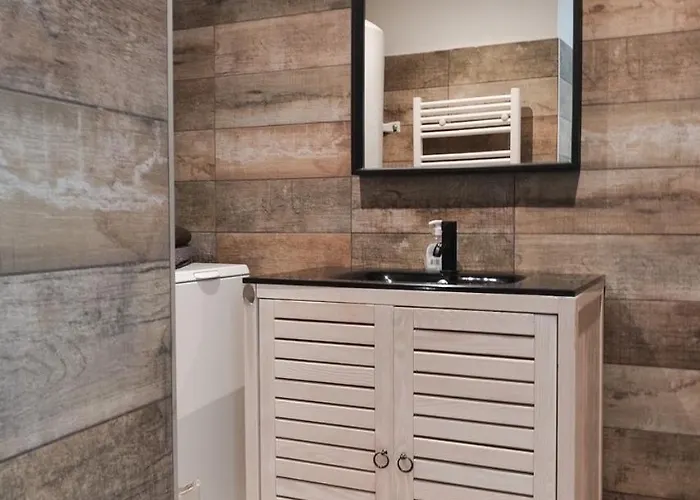 Superbe T2 Avec Terrasse Face Au Parc Des Fontaines Апартаменты