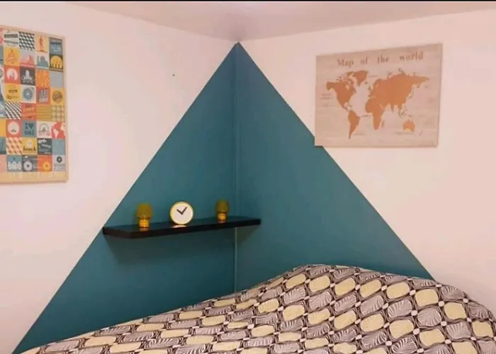 Superbe T2 Avec Terrasse Face Au Parc Des Fontaines *