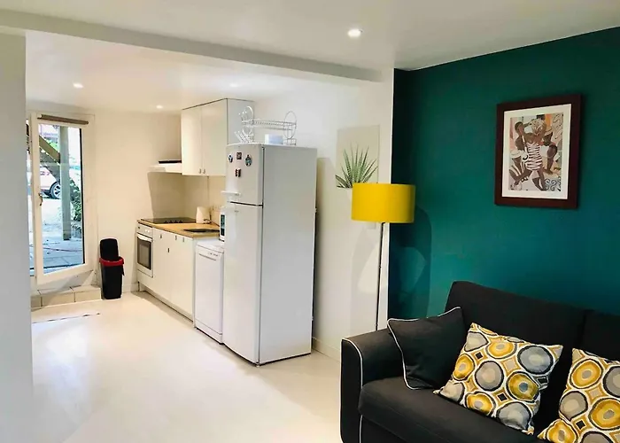 Superbe T2 Avec Terrasse Face Au Parc Des Fontaines