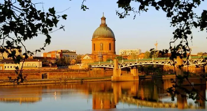 Superbe T2 Avec Terrasse Face Au Parc Des Fontaines Апартаменты *