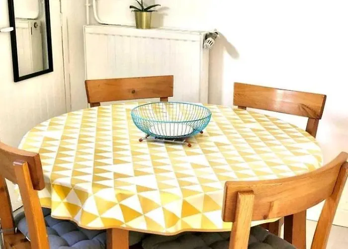 Superbe T2 Avec Terrasse Face Au Parc Des Fontaines Апартаменты *